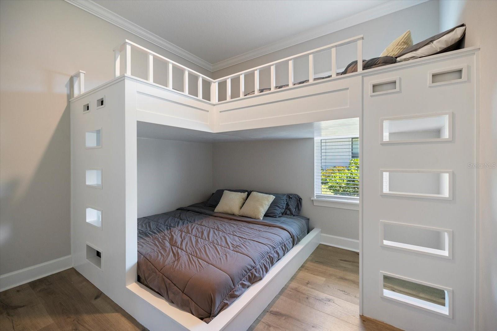 3532 SANTA CATERINA BLVD