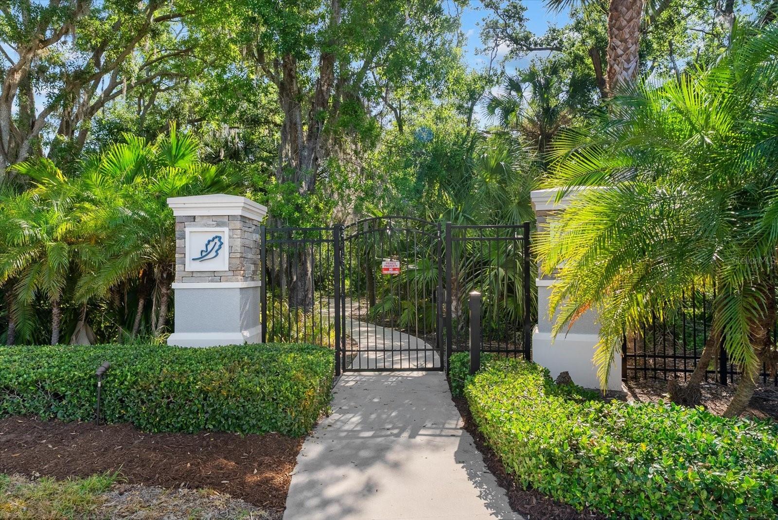7526 RIDGELAKE CIR