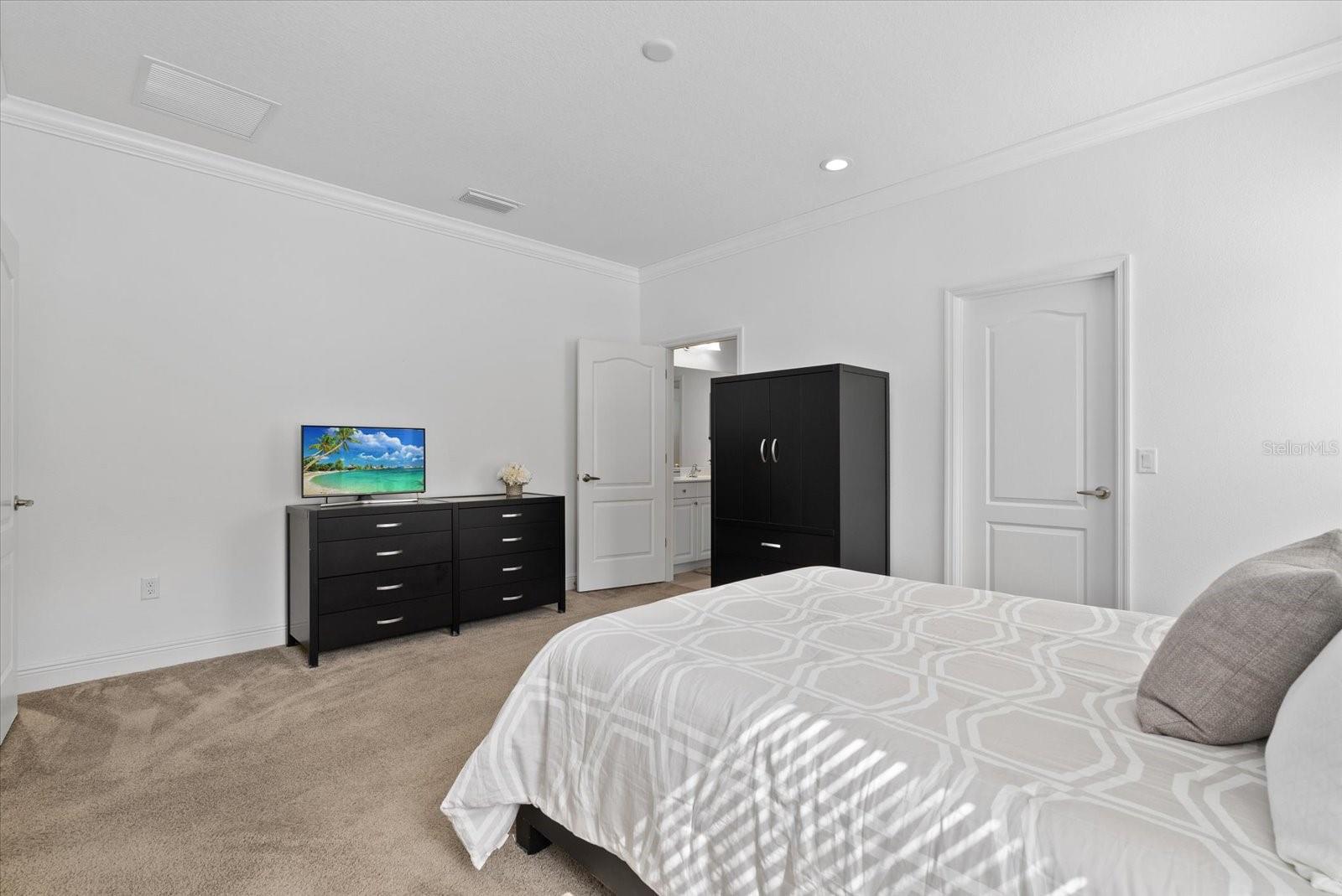 7526 RIDGELAKE CIR