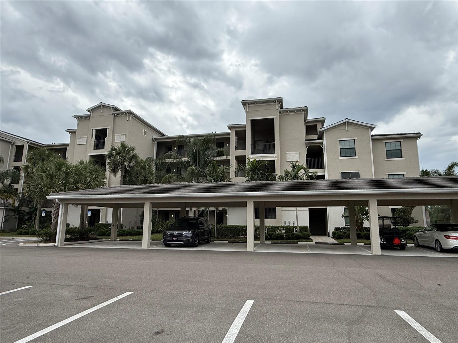 17810 GAWTHROP DR #305