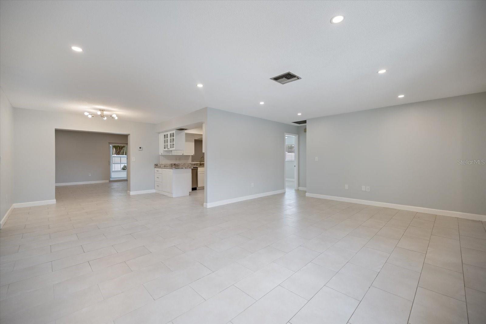 1169 CARMELLA CIR