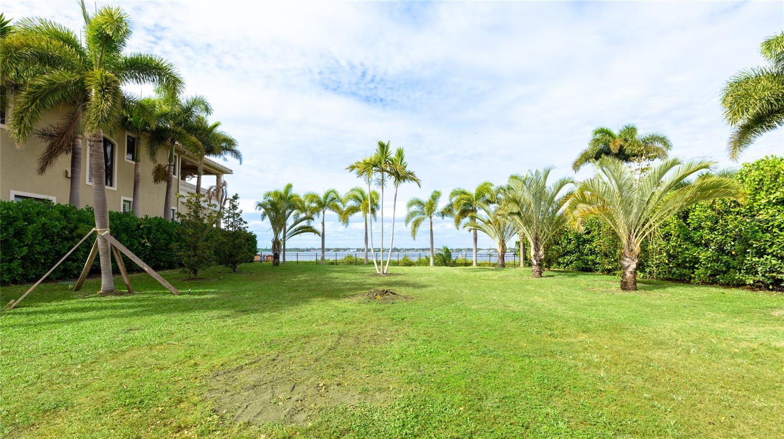 4223 HAWK ISLAND DRIVE