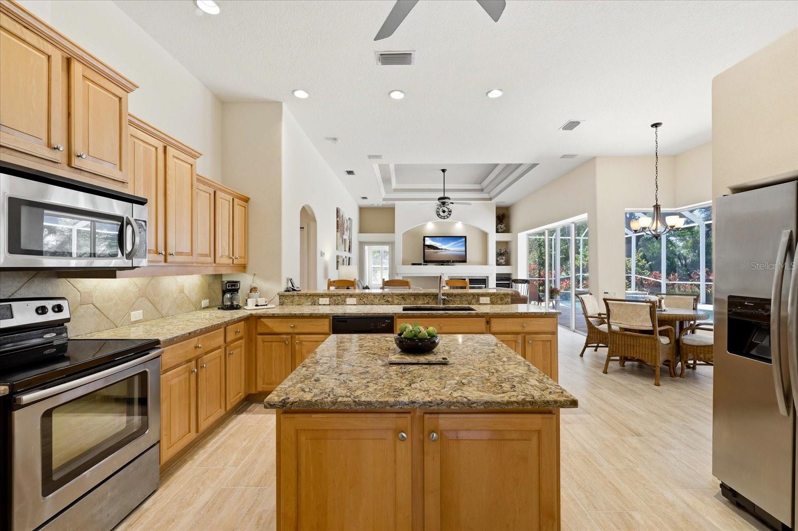 10010 CHERRY HILLS AVENUE CIR
