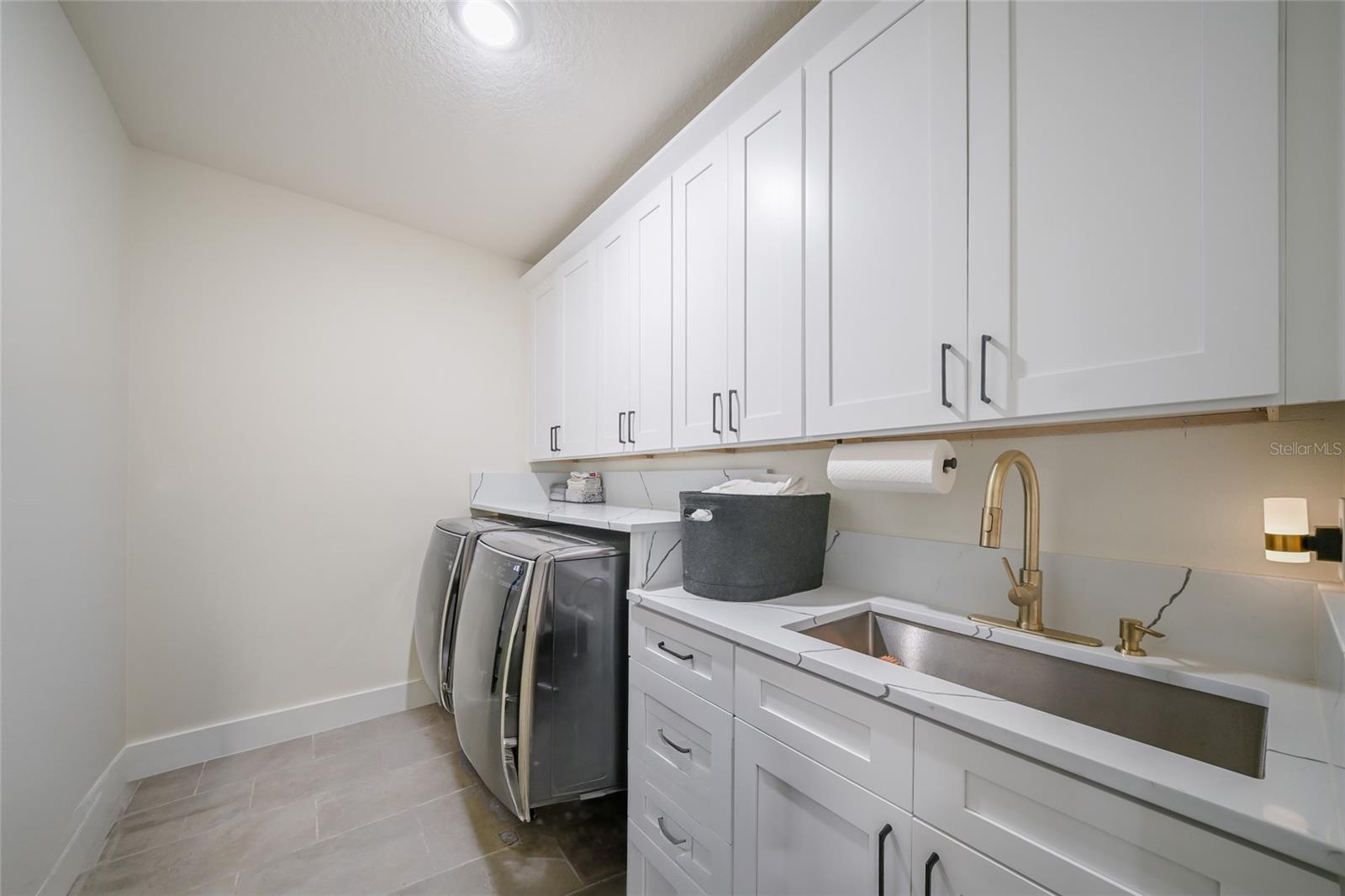 4339 SILO PORT CT