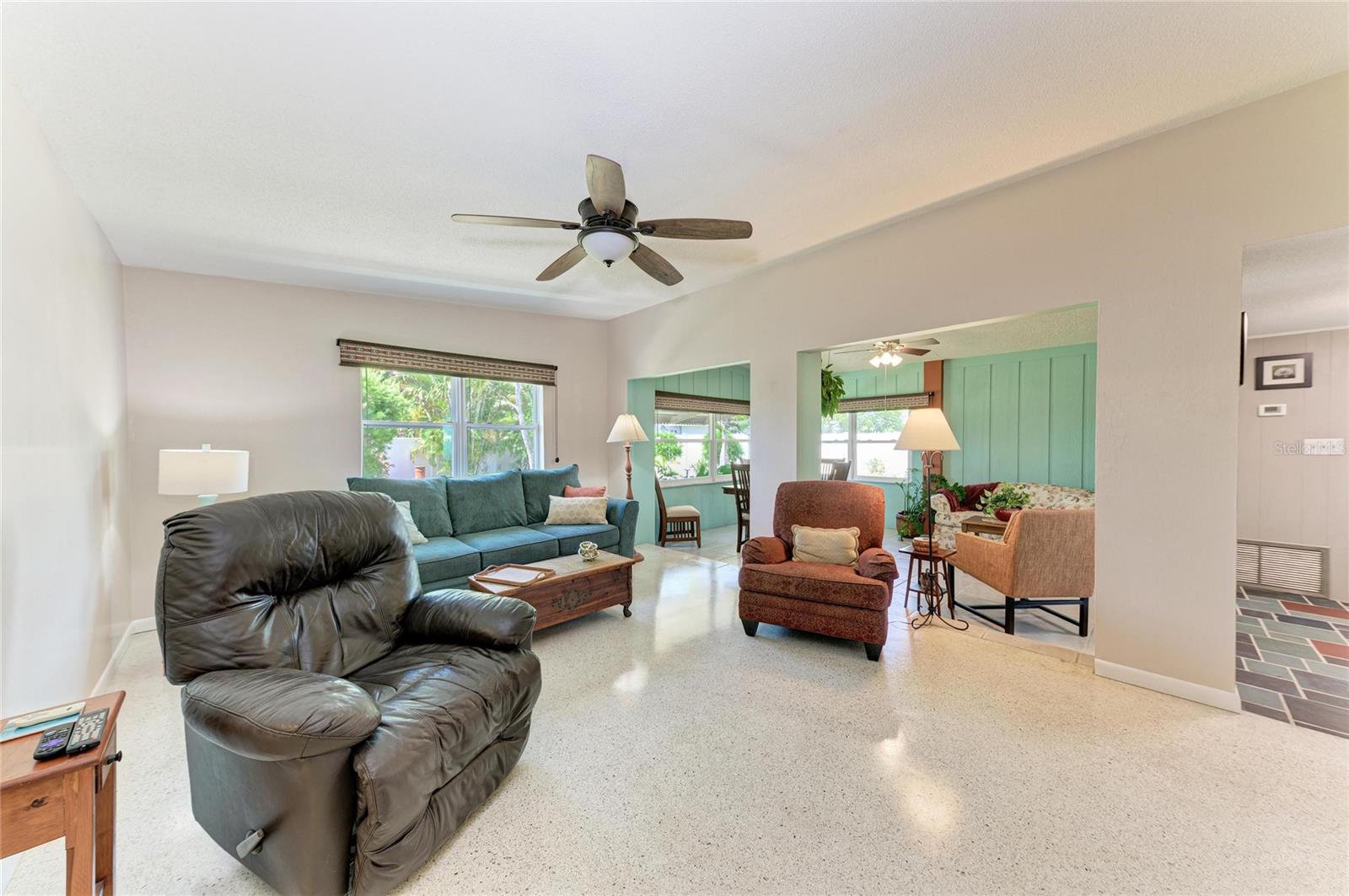 2486 CONWAY BLVD