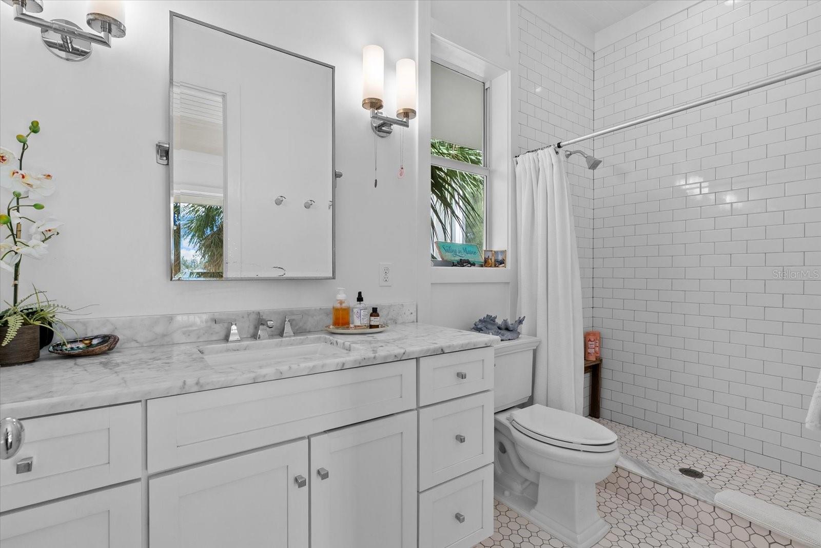 7143 LA LENAIRE DR