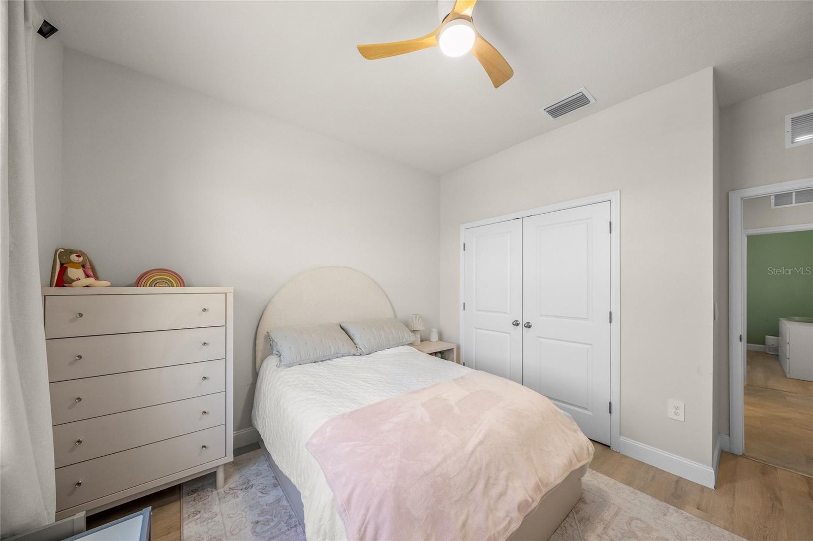 2013 MIDNIGHT PEARL DR