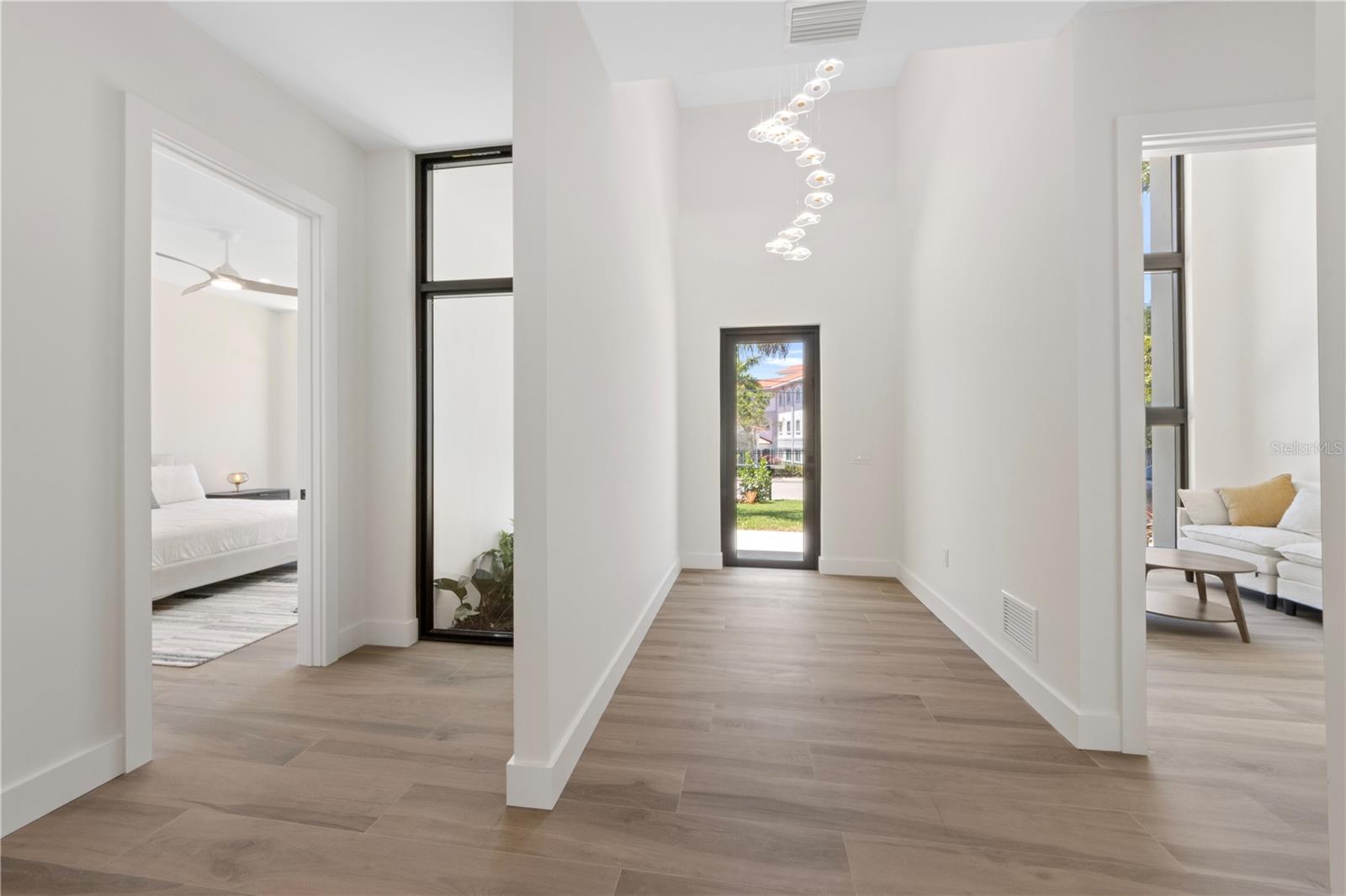 1544 3RD AVE W