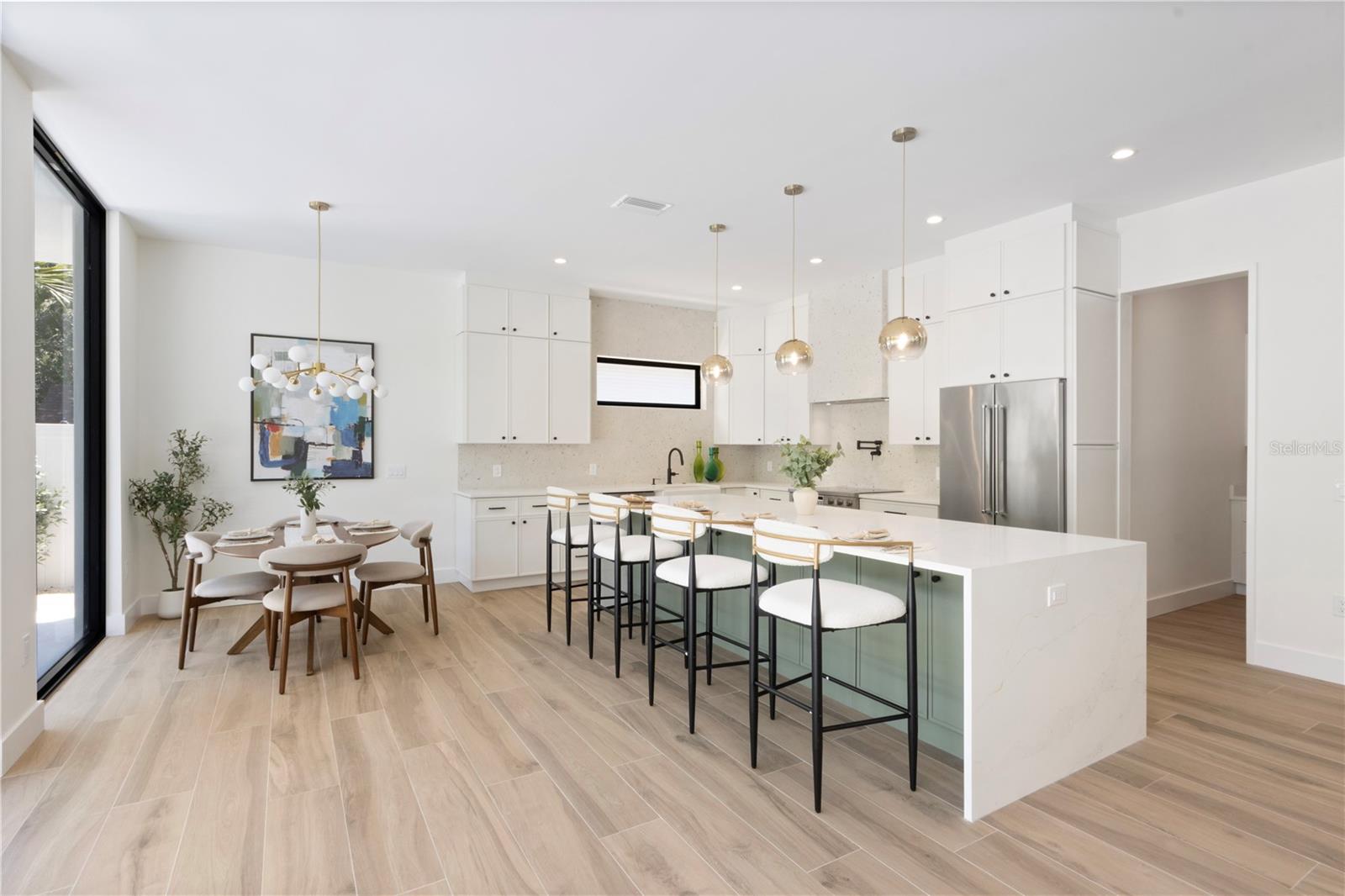 1544 3RD AVE W