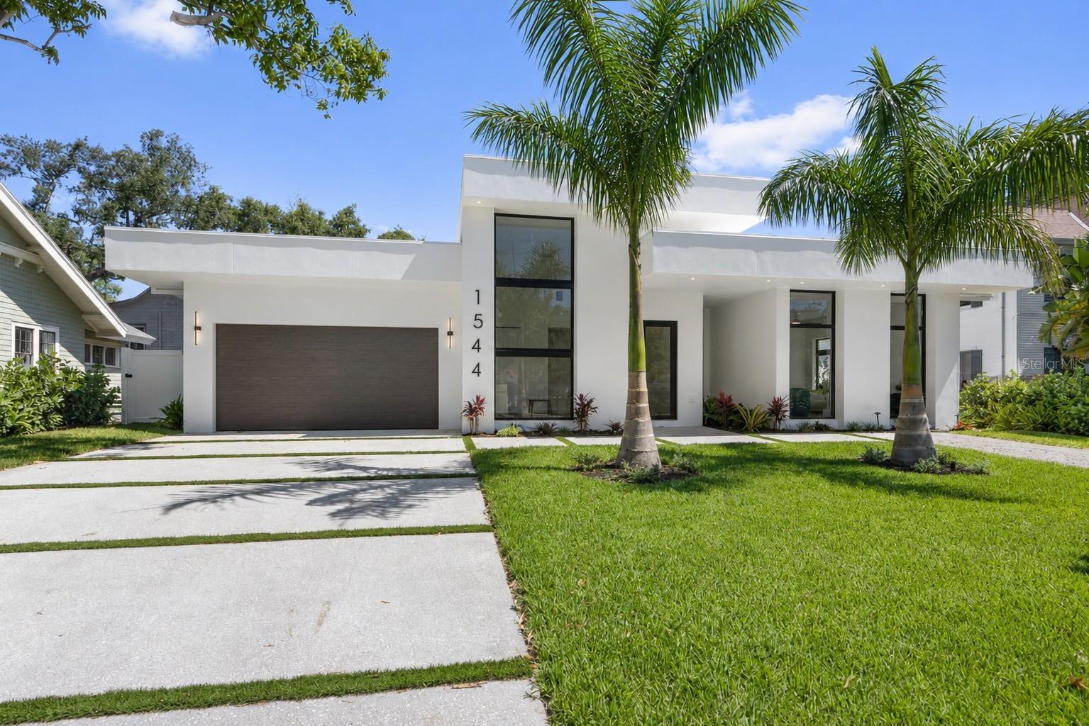 1544 3RD AVE W
