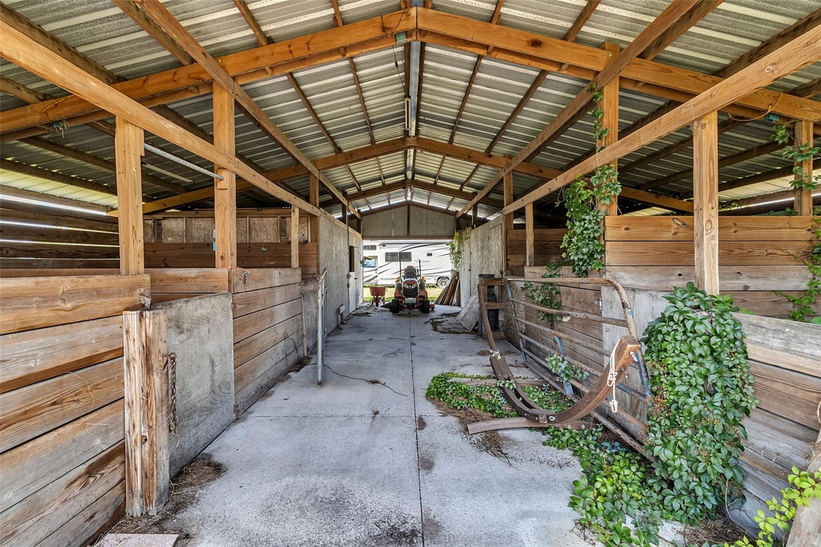 6925 WAUCHULA RD