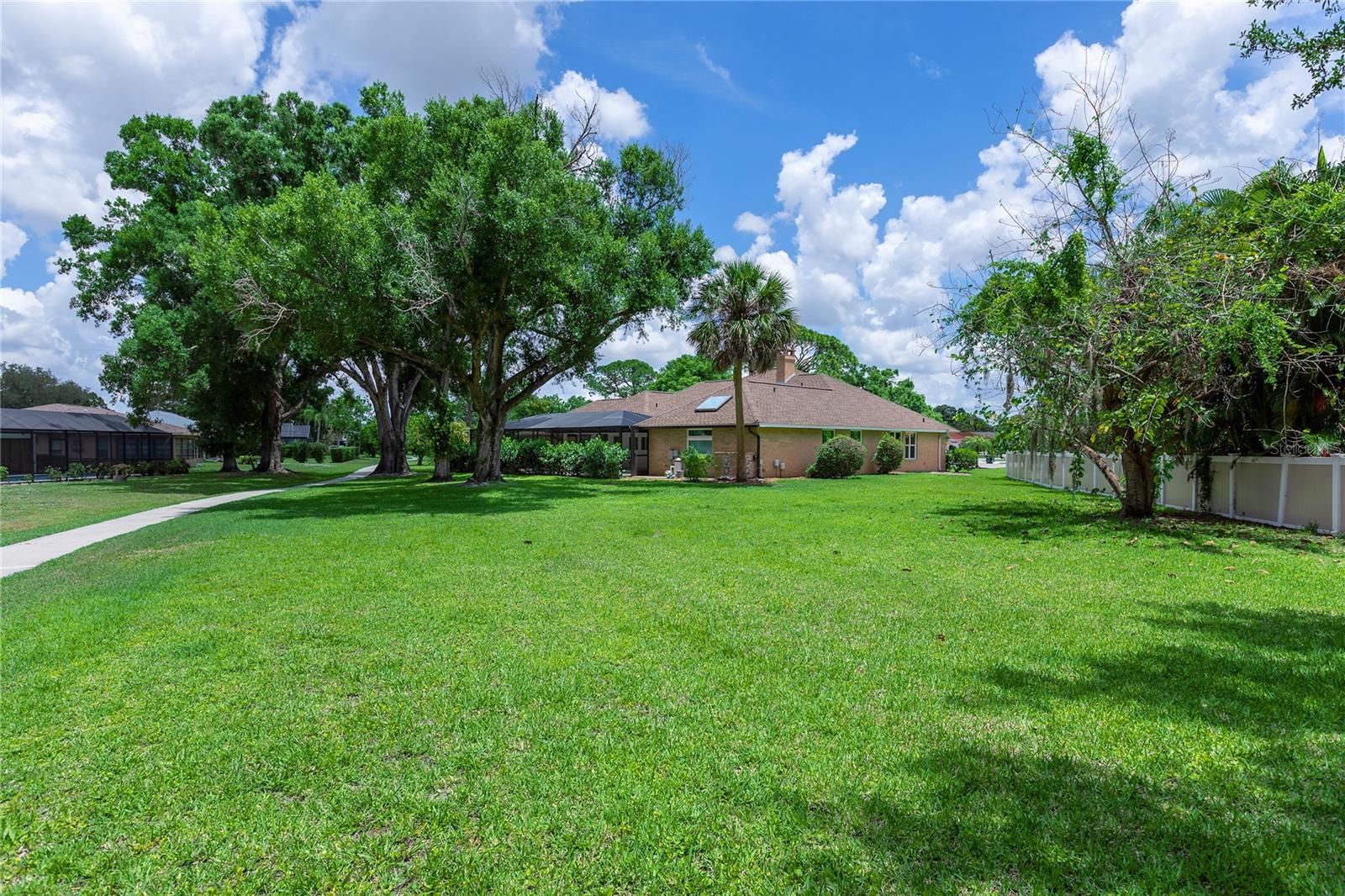 4908 TAYWATER DELL