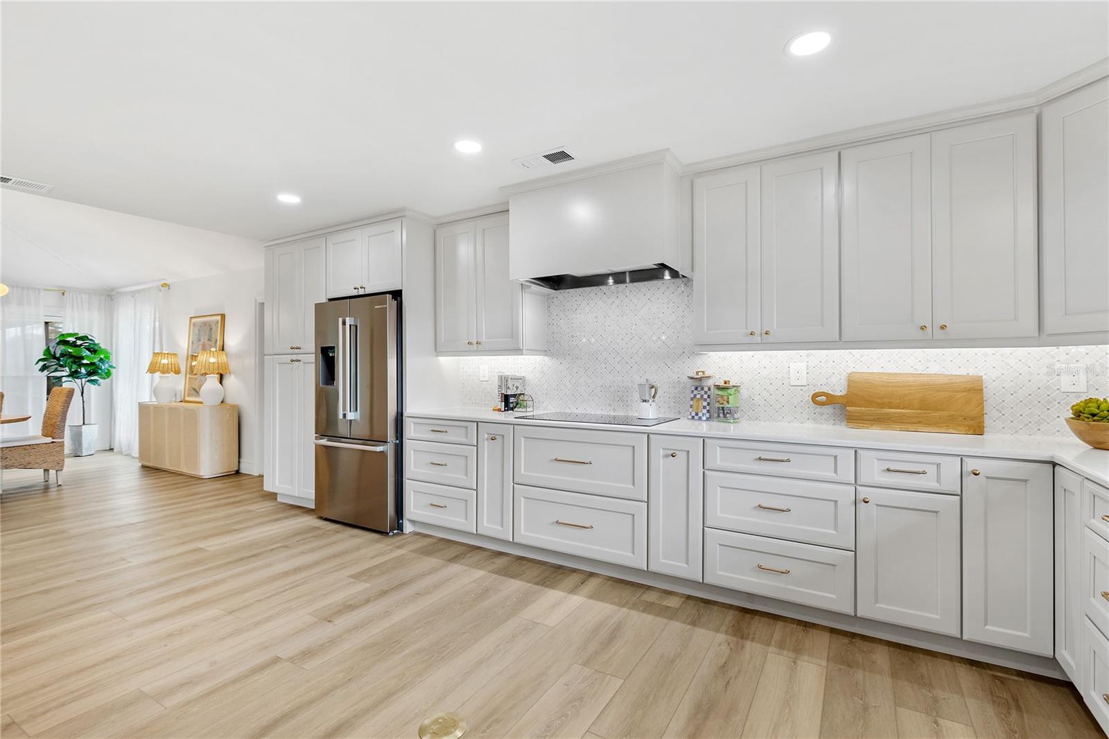 4908 TAYWATER DELL