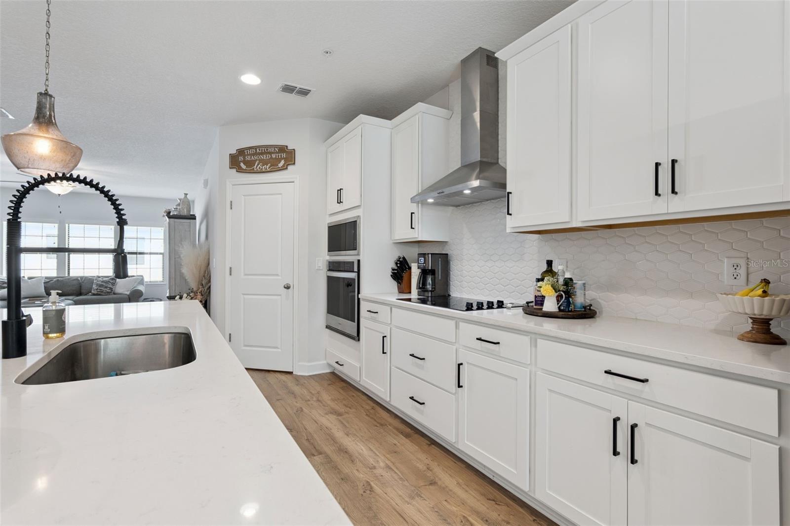 1320 SPOTTED SANDPIPER LOOP