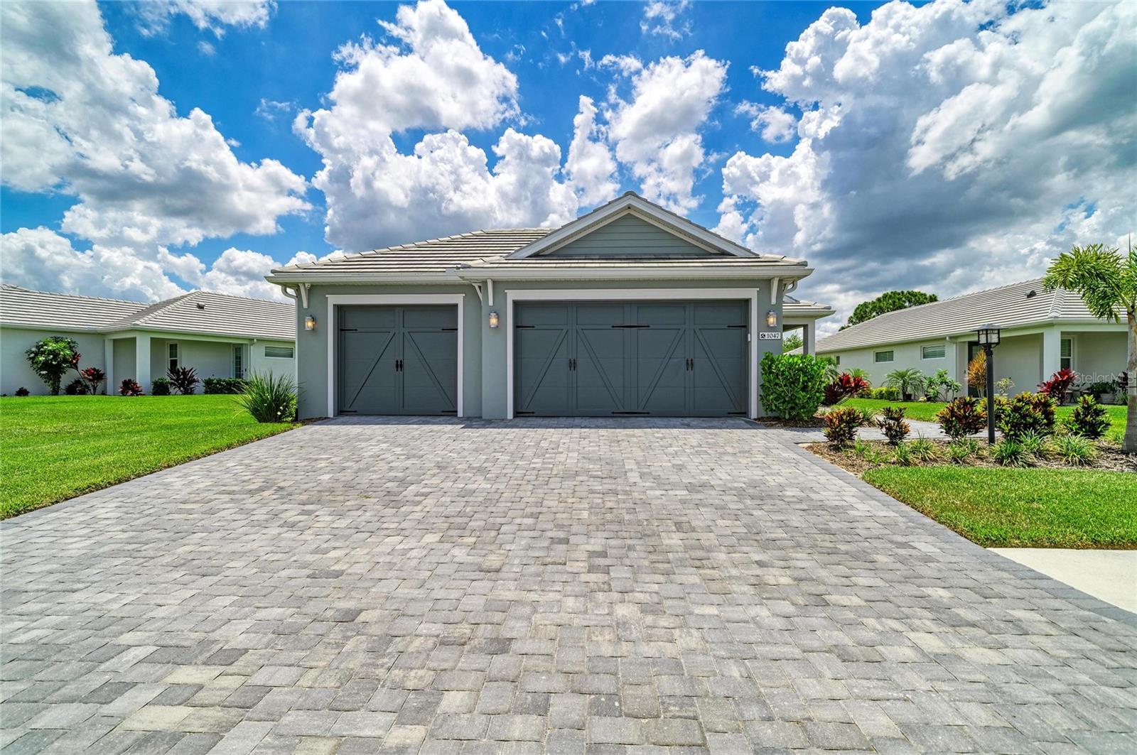 1047 WATERLINE CT