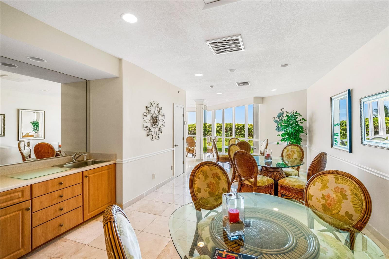3870 N HIGHWAY A1A #405
