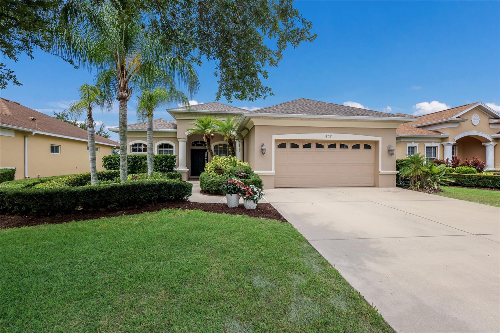 252 DAHLIA CT