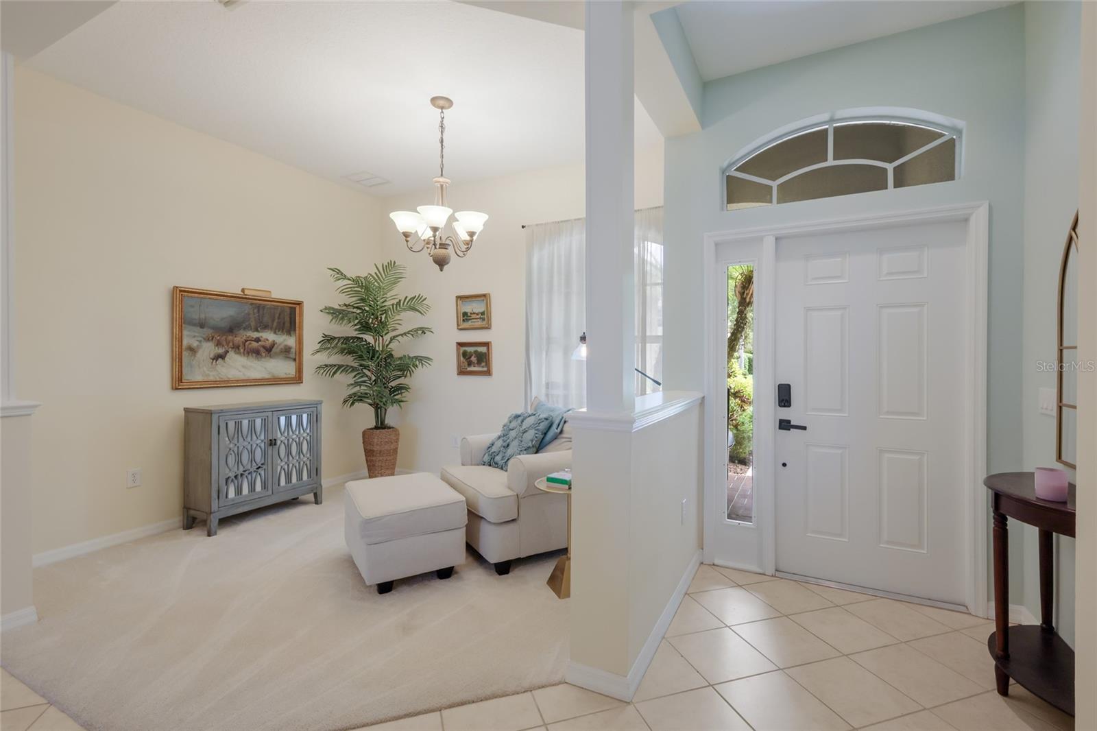 252 DAHLIA CT