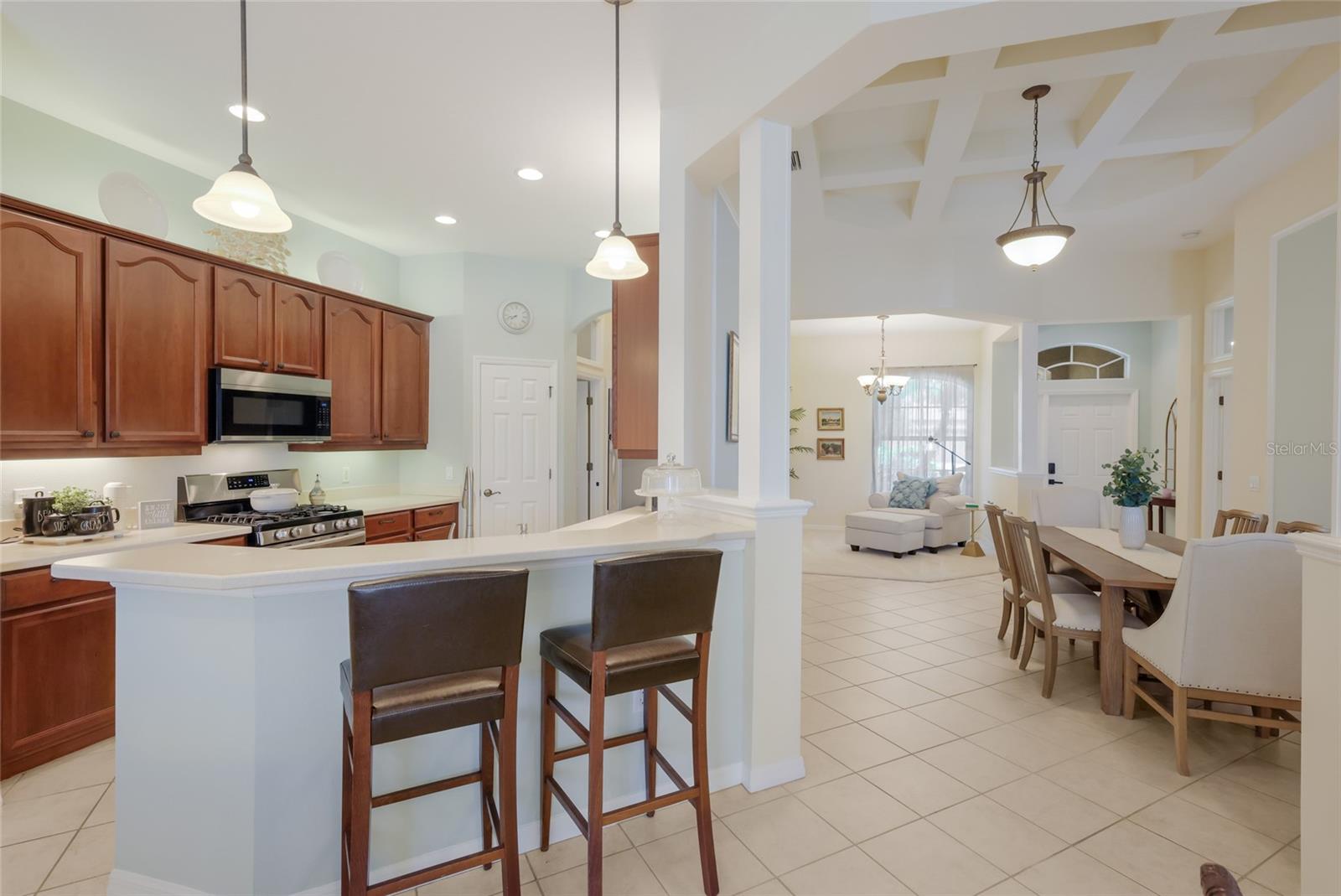 252 DAHLIA CT