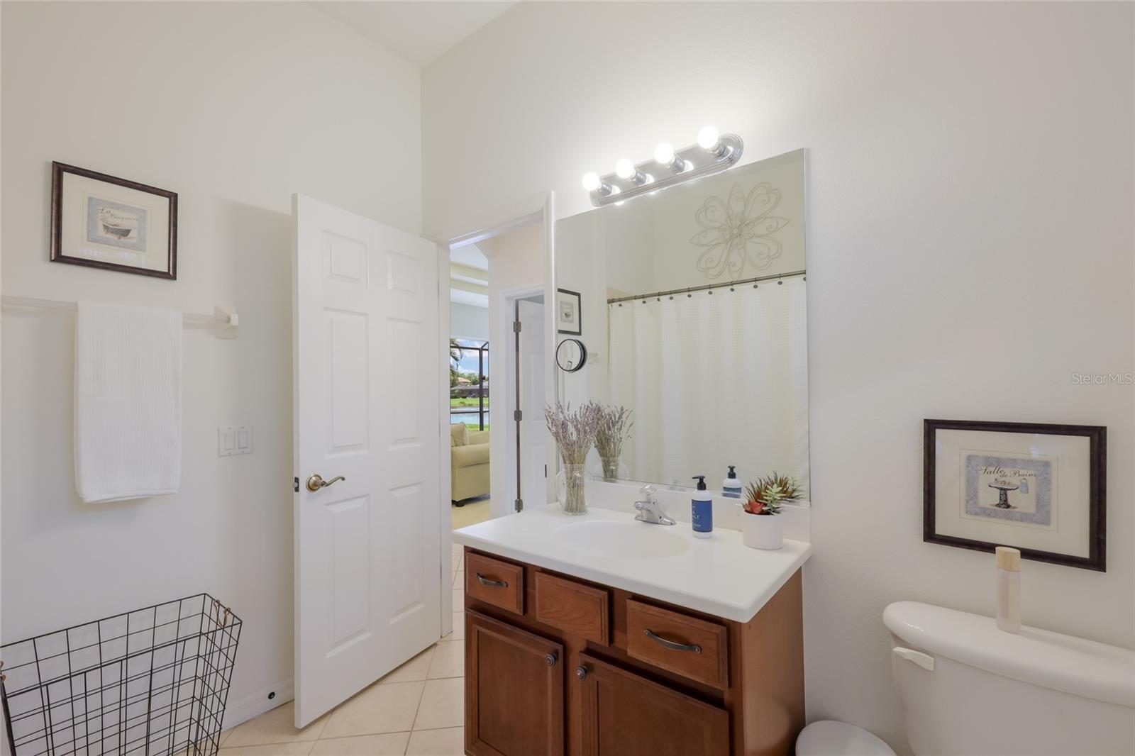 252 DAHLIA CT