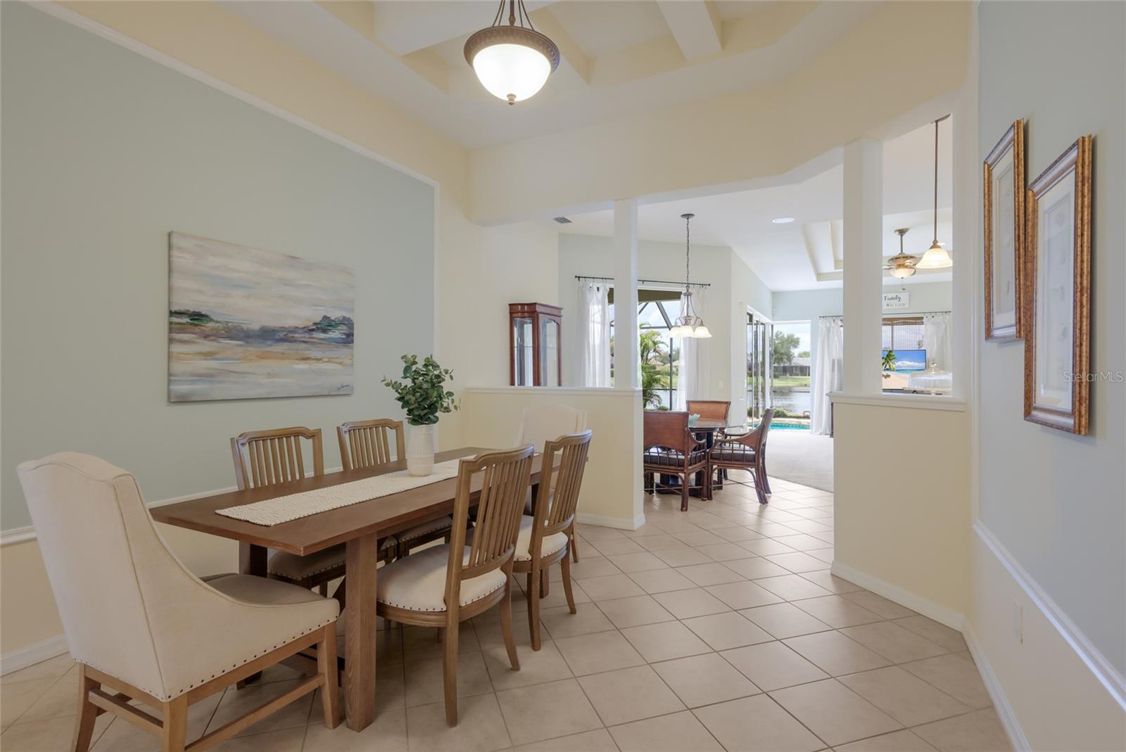 252 DAHLIA CT