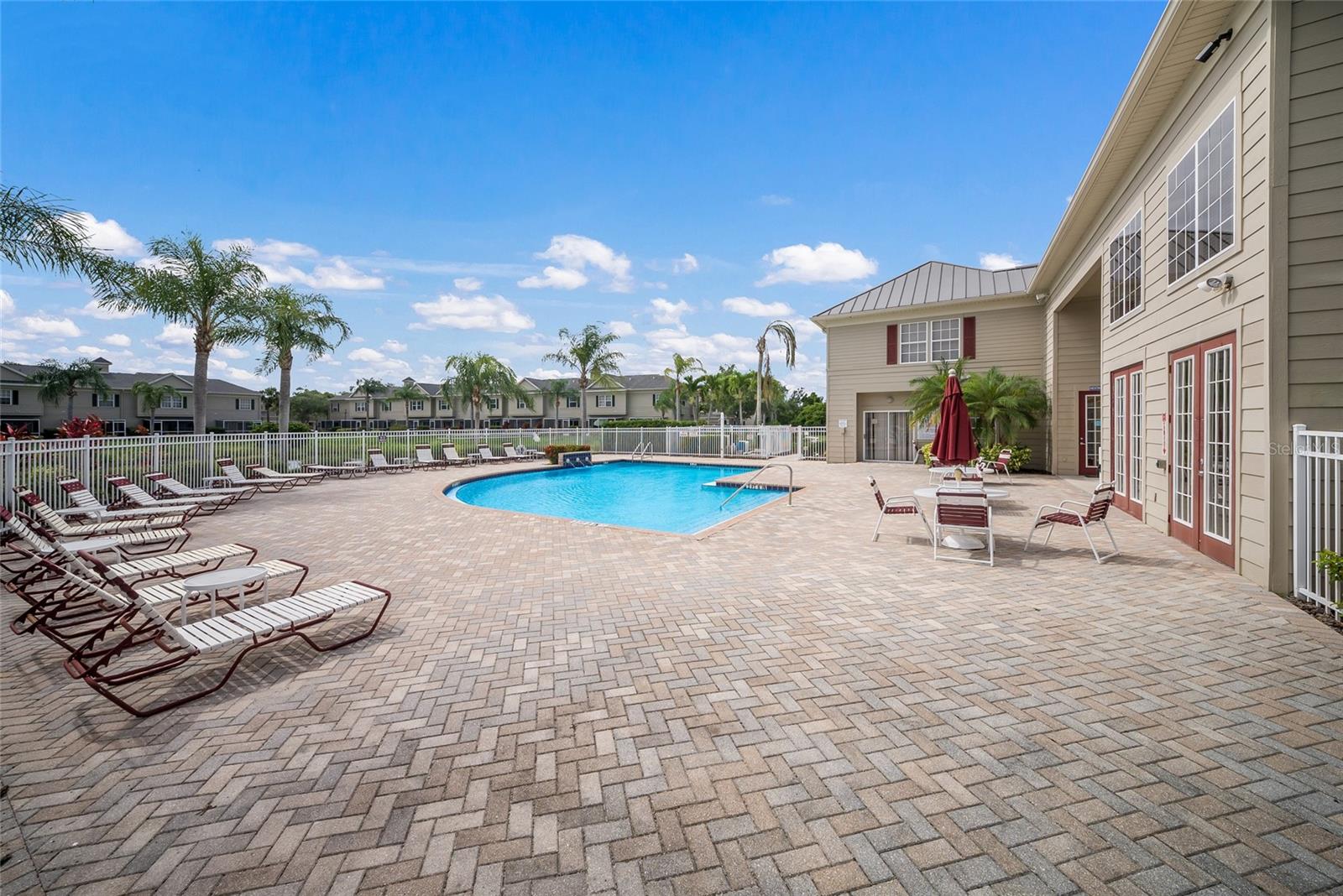 7633 PLANTATION CIR #7633