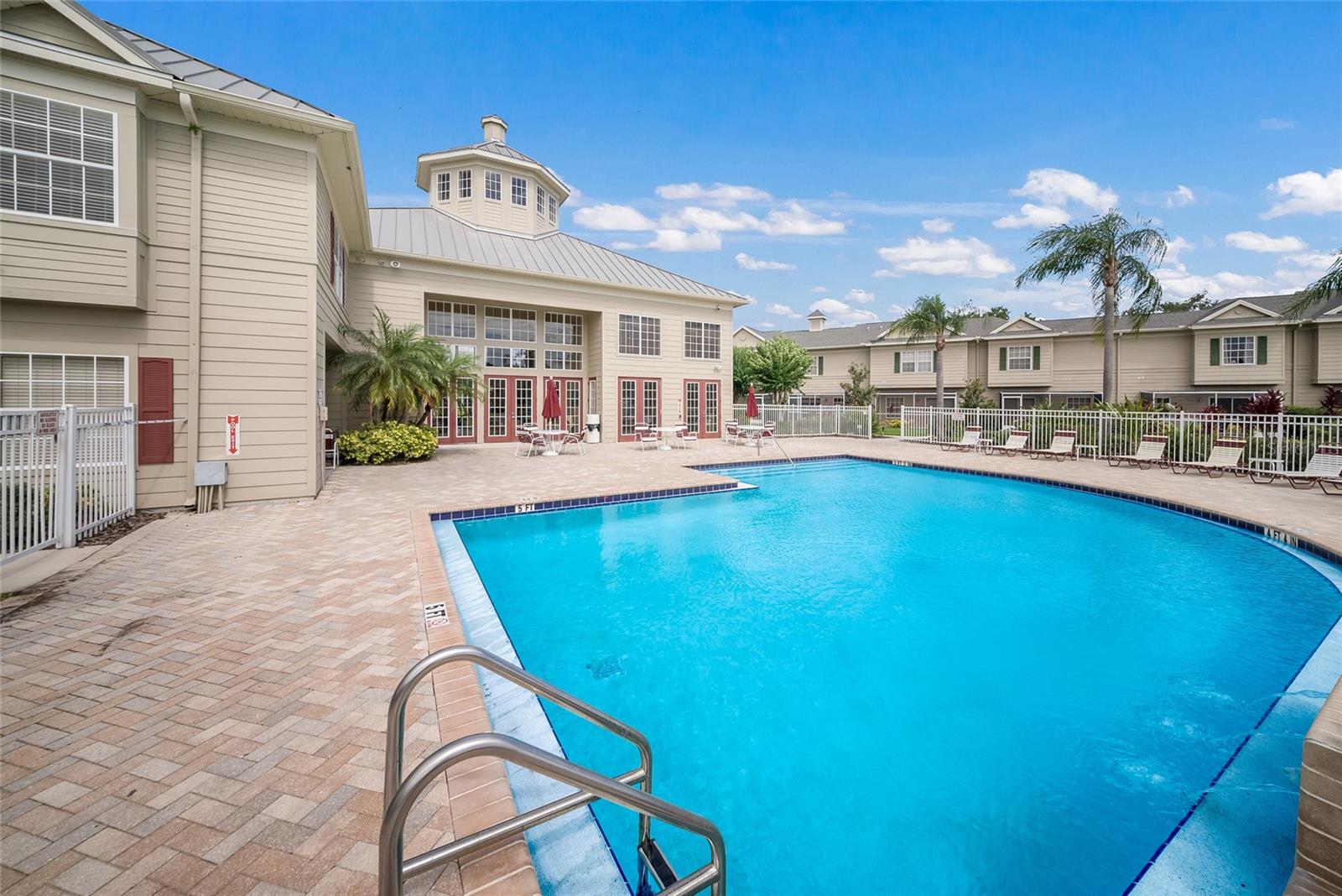 7633 PLANTATION CIR #7633