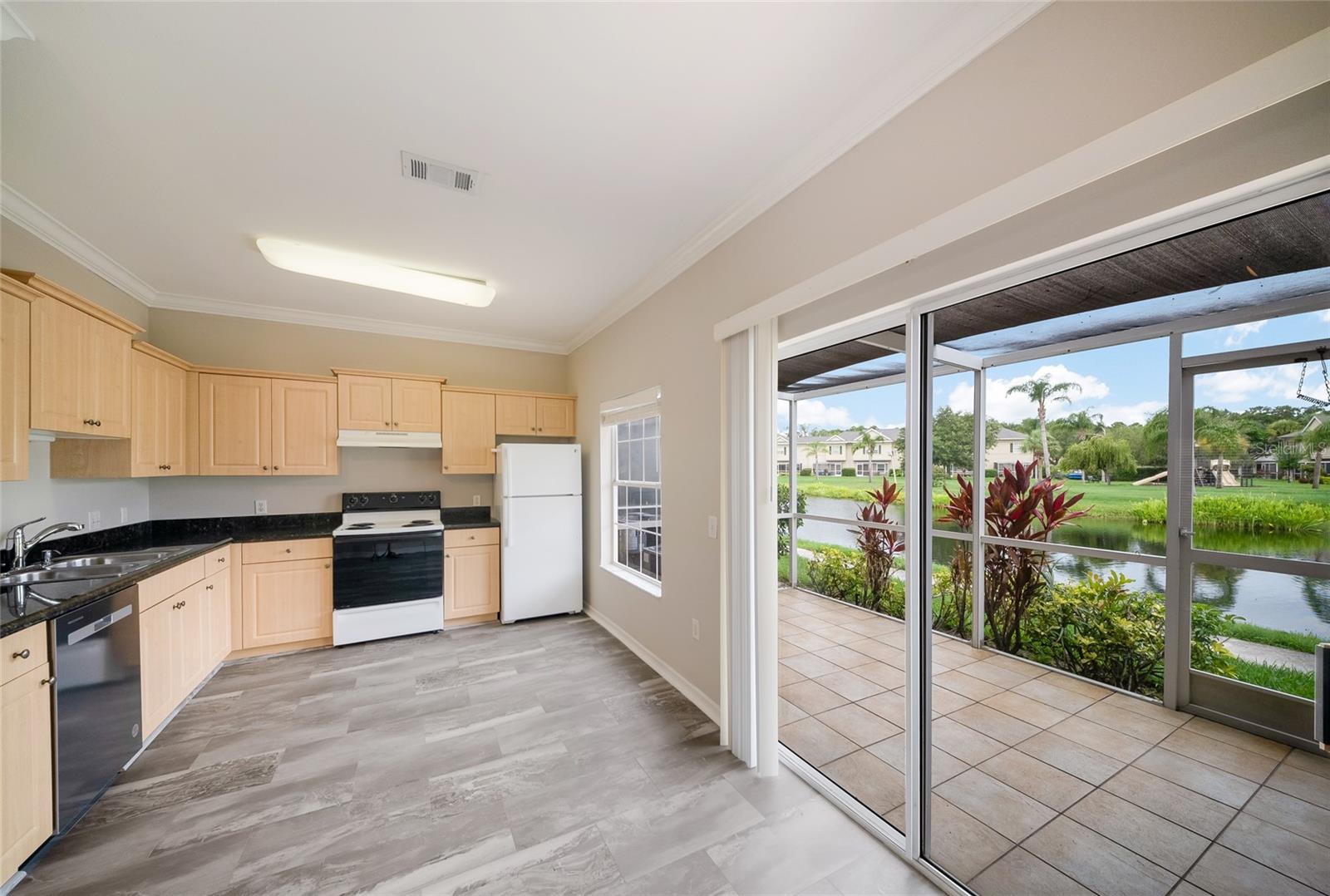 7633 PLANTATION CIR #7633