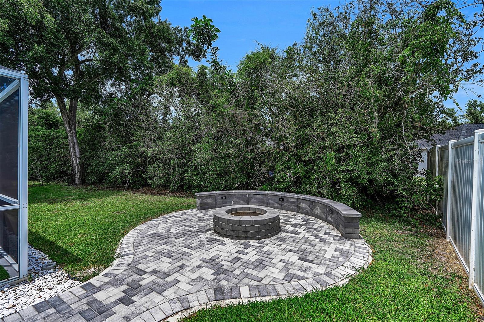 6409 FETTERBUSH LN