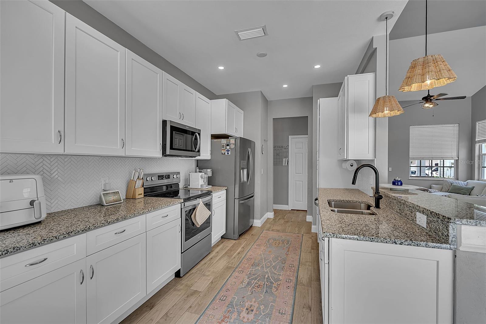 6409 FETTERBUSH LN
