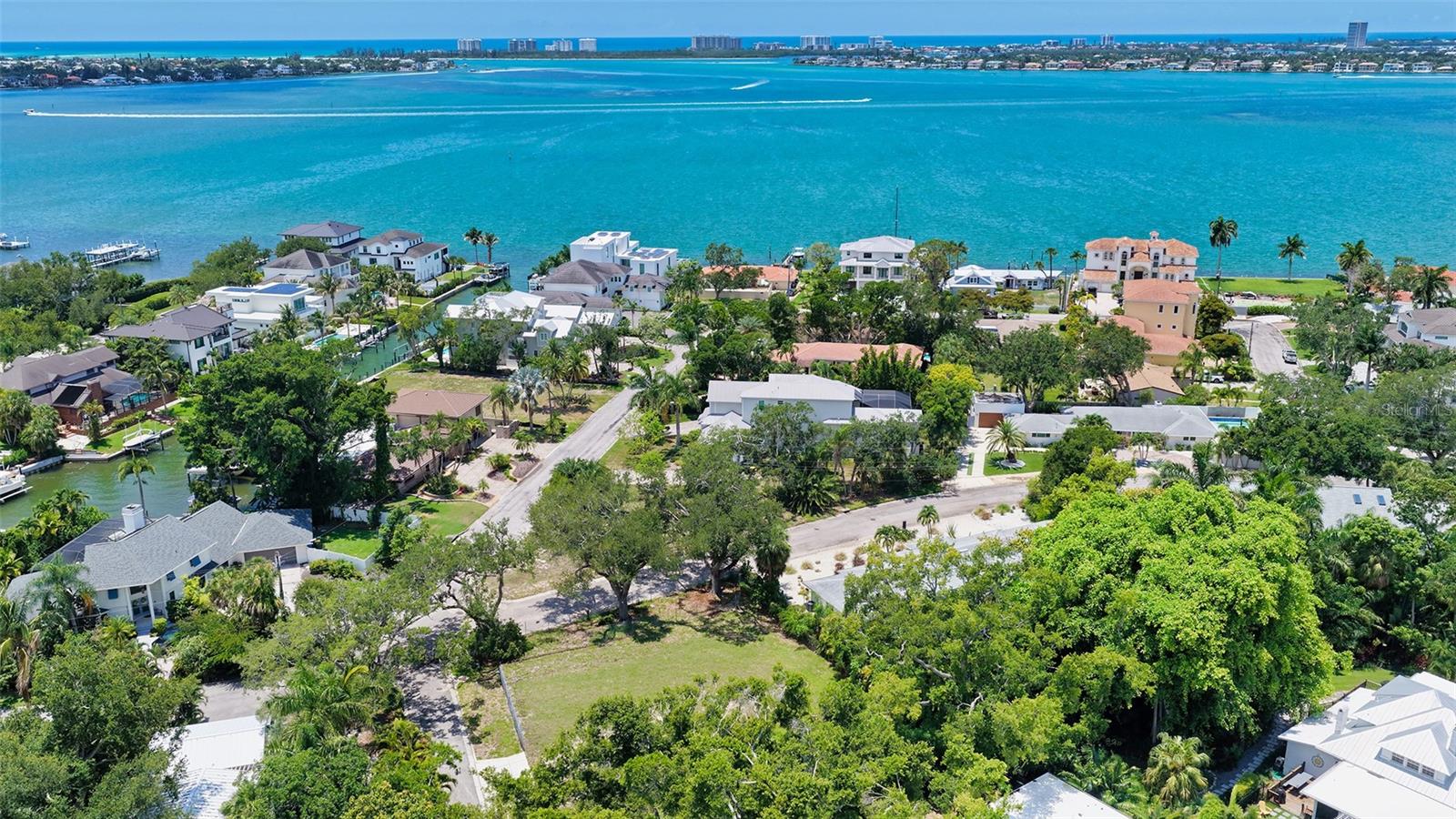 2155 ORIOLE DR