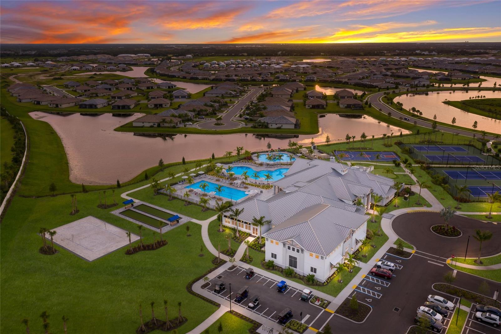 15041 SERENE SHORES LOOP