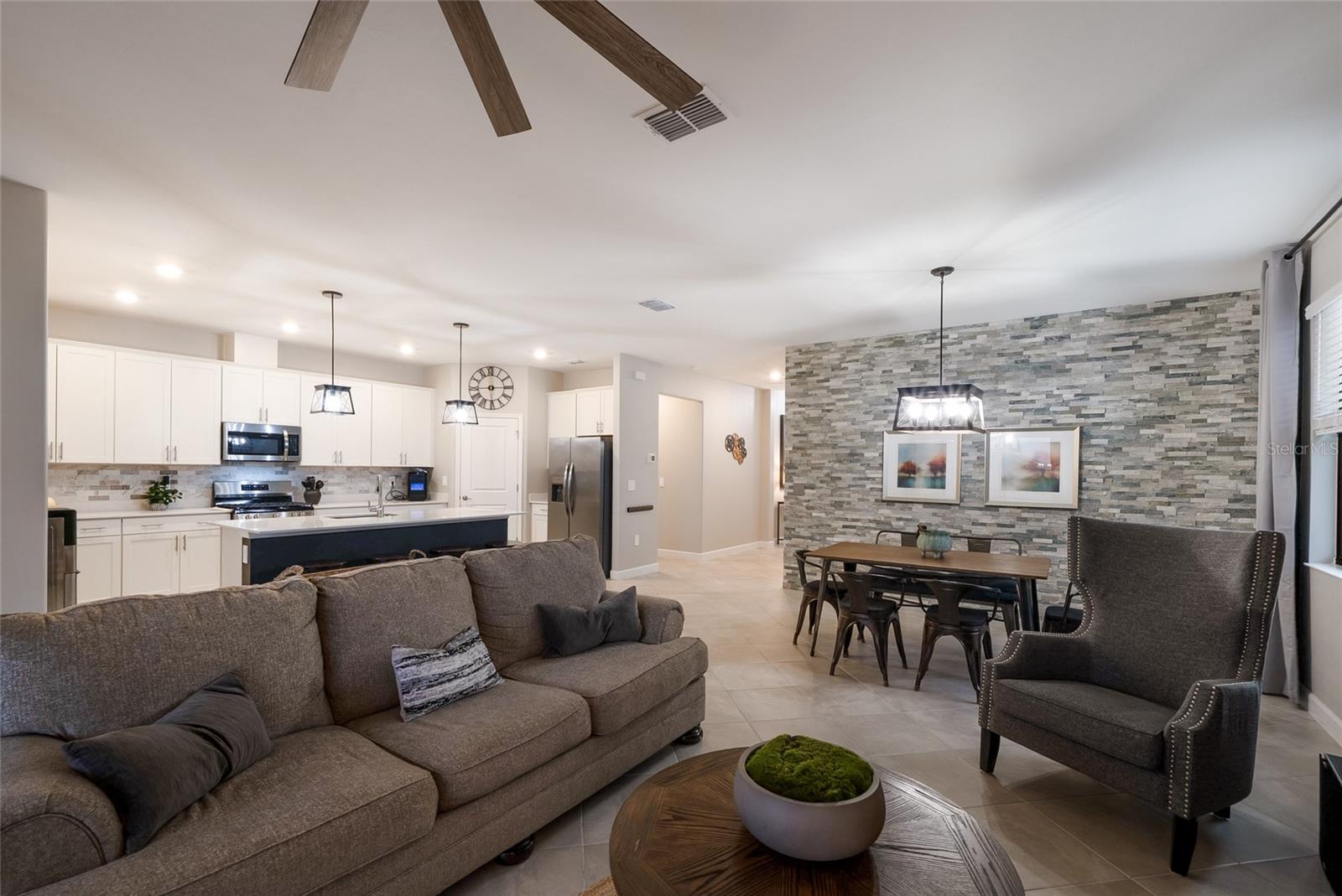 15041 SERENE SHORES LOOP
