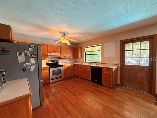 4944 MIDNIGHT LN