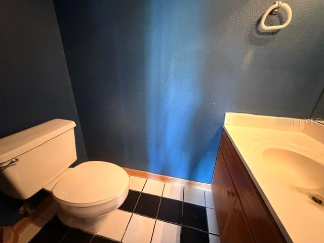 4944 MIDNIGHT LN