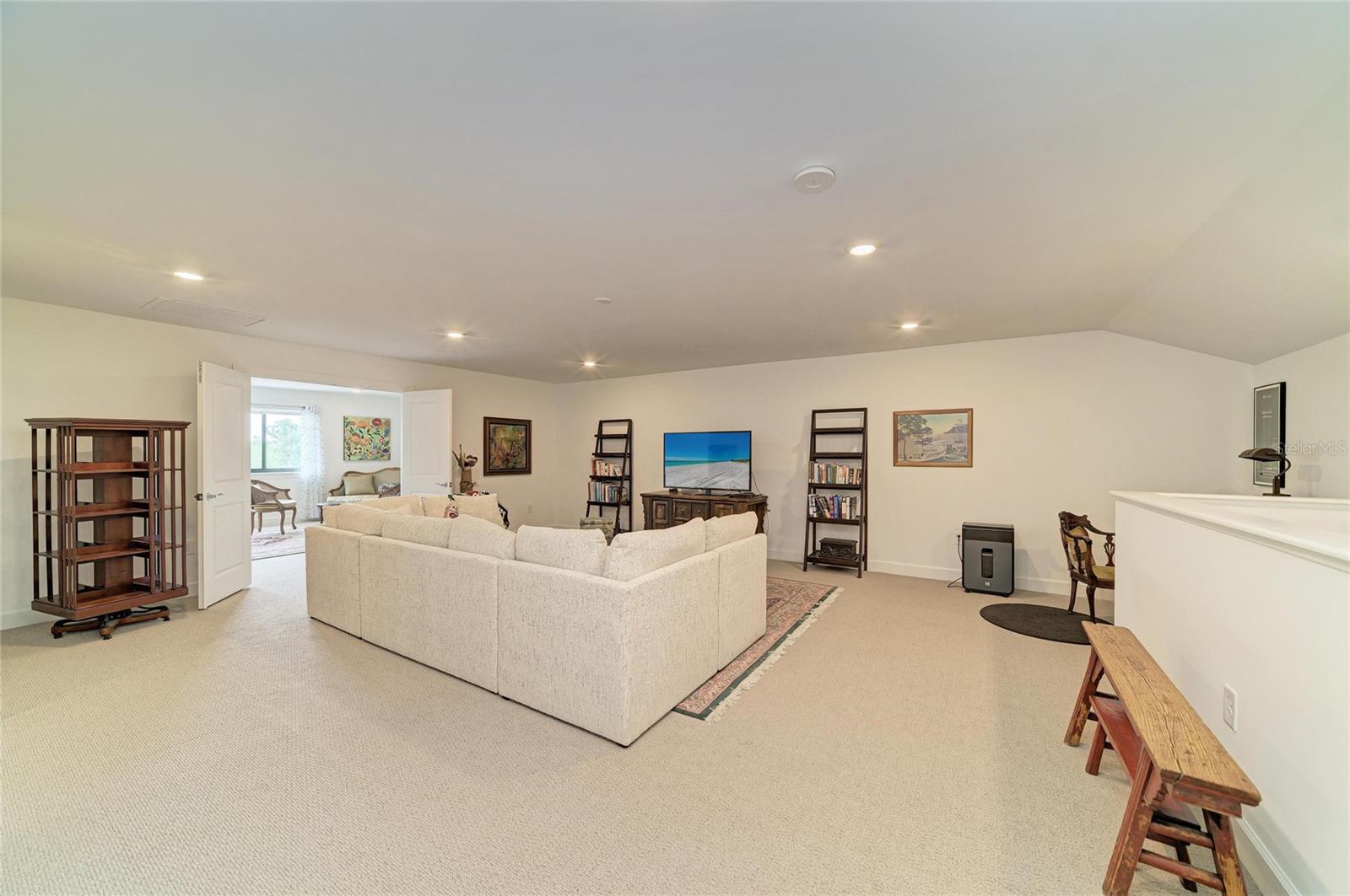 16341 HIDDEN OAK LOOP