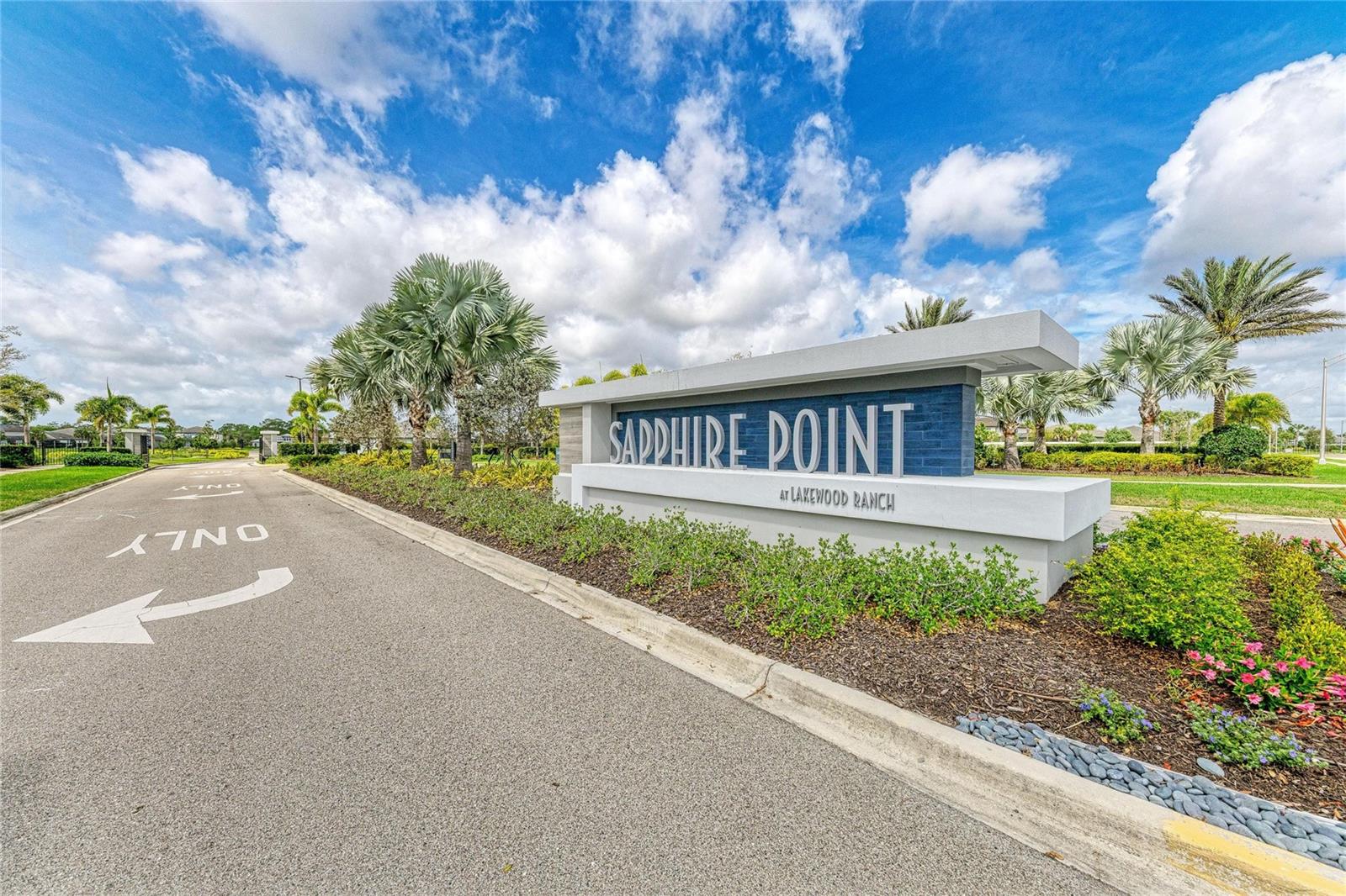 16341 HIDDEN OAK LOOP