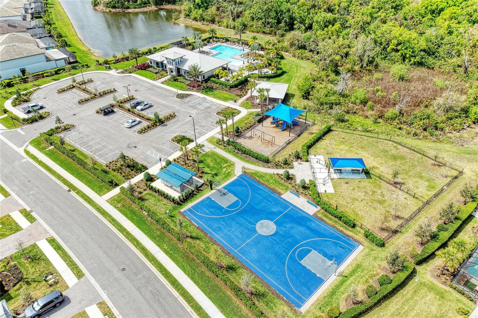16341 HIDDEN OAK LOOP