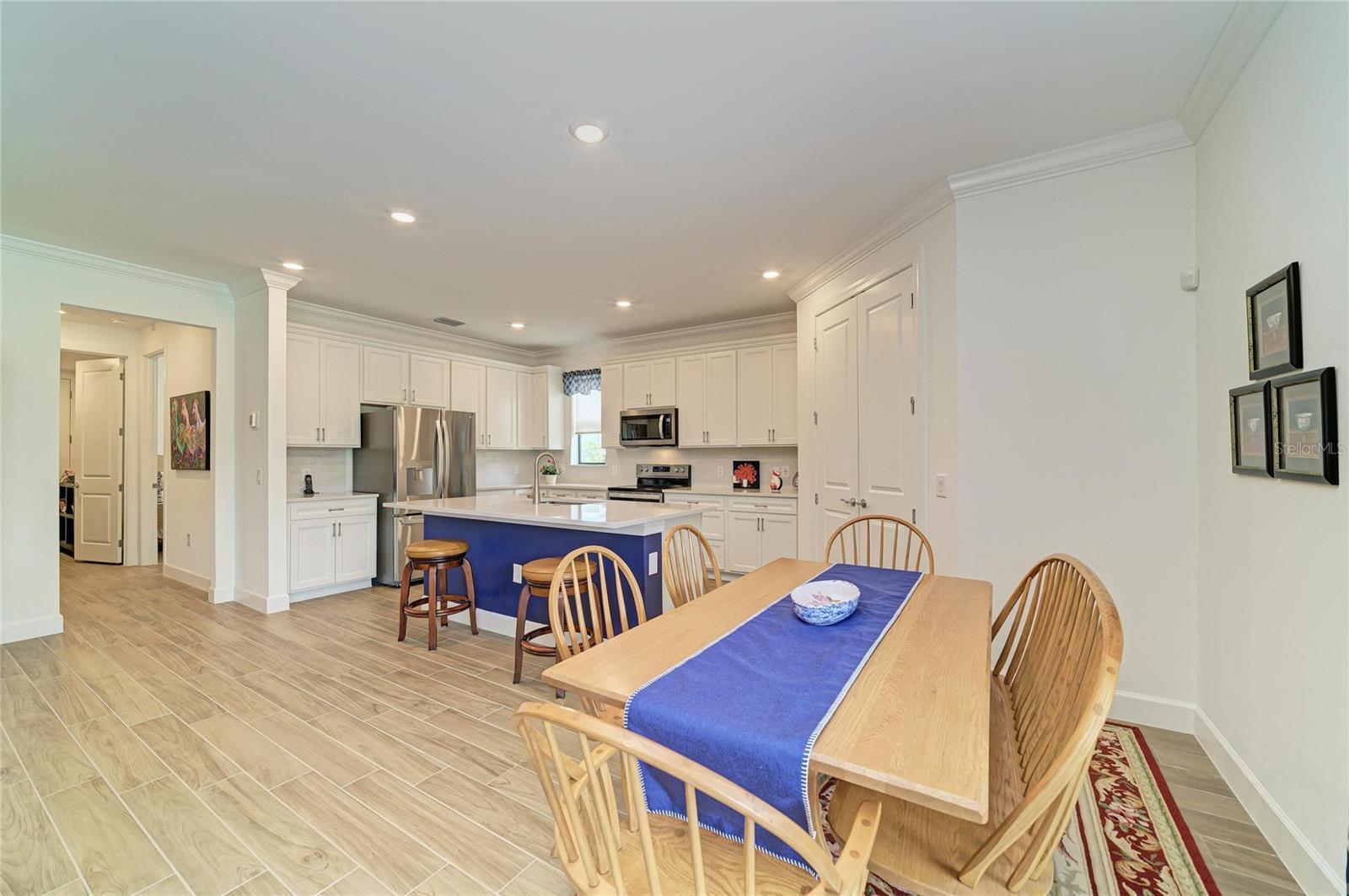 16341 HIDDEN OAK LOOP