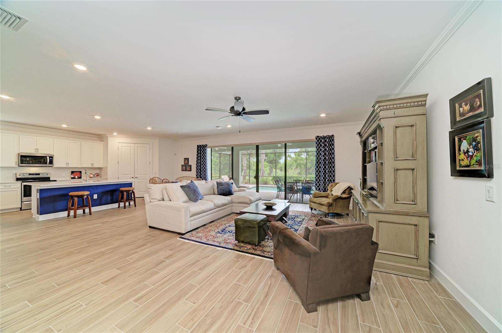 16341 HIDDEN OAK LOOP