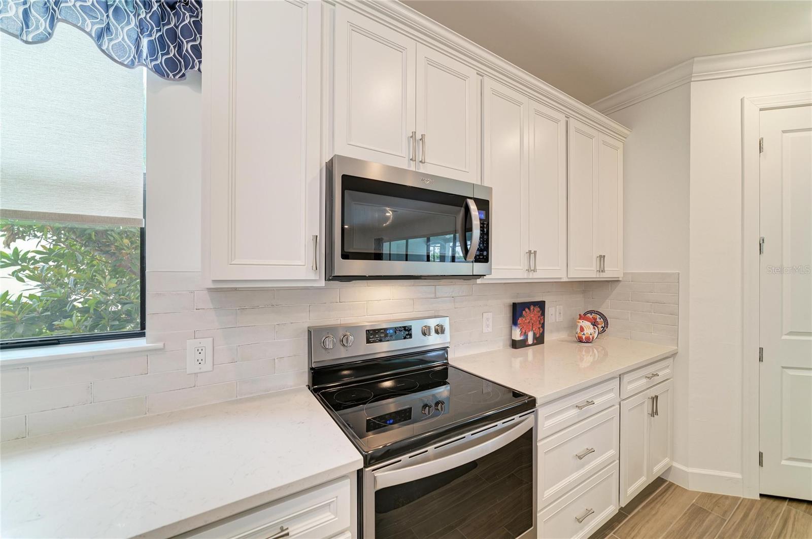 16341 HIDDEN OAK LOOP