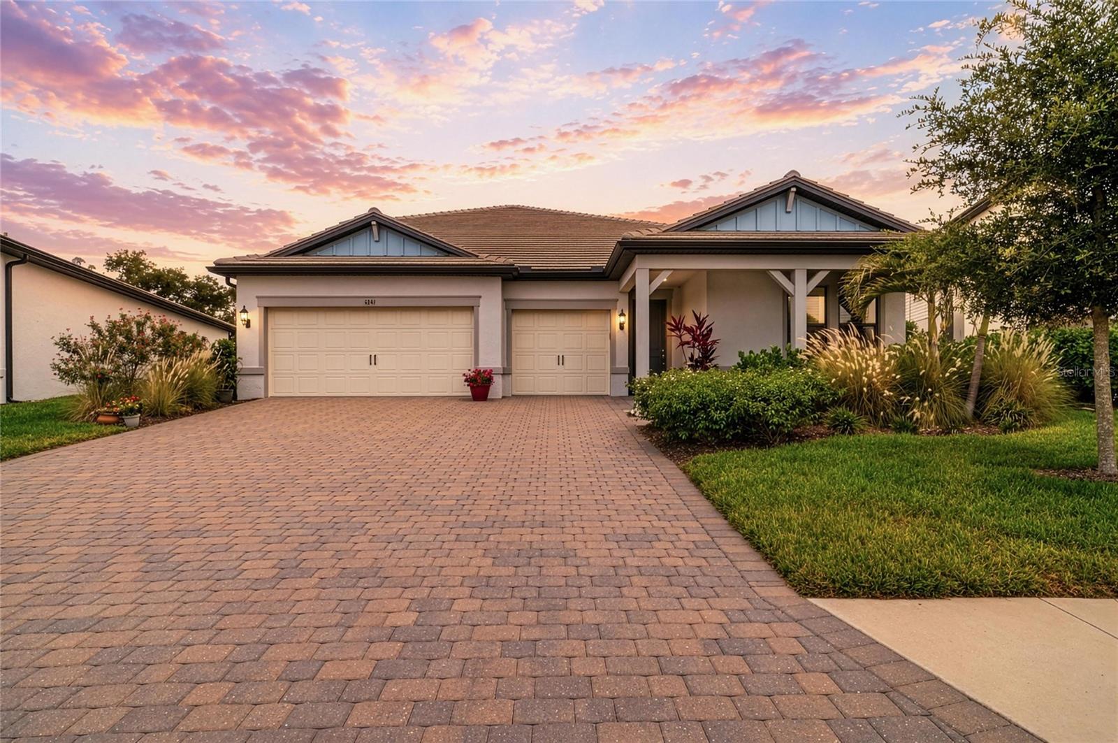 16341 HIDDEN OAK LOOP