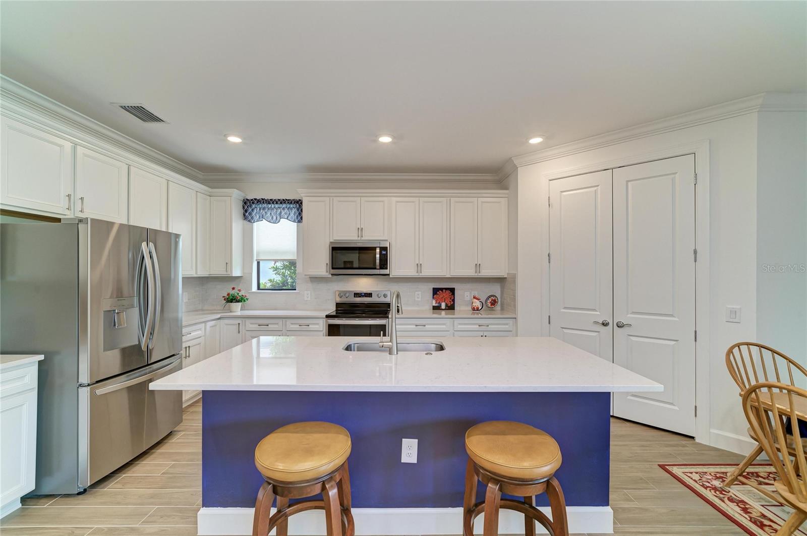 16341 HIDDEN OAK LOOP