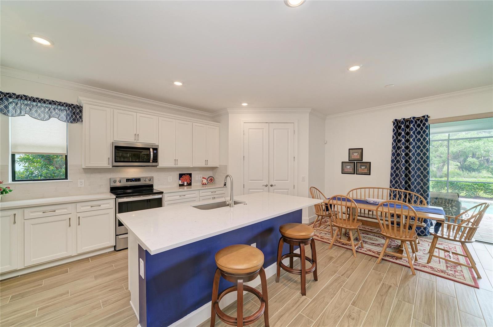 16341 HIDDEN OAK LOOP