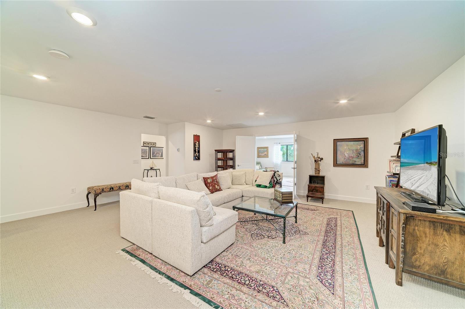 16341 HIDDEN OAK LOOP