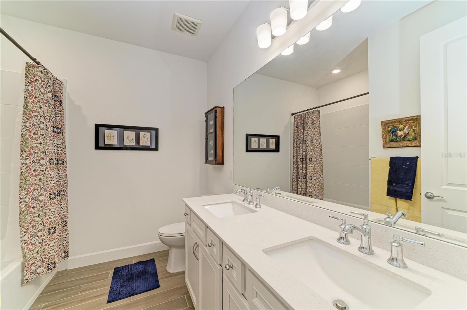 16341 HIDDEN OAK LOOP