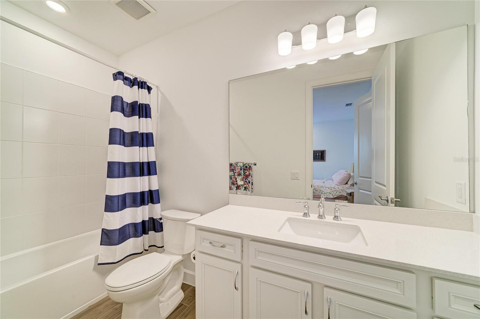 16341 HIDDEN OAK LOOP