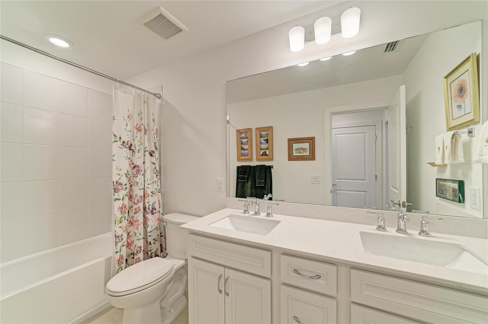 16341 HIDDEN OAK LOOP