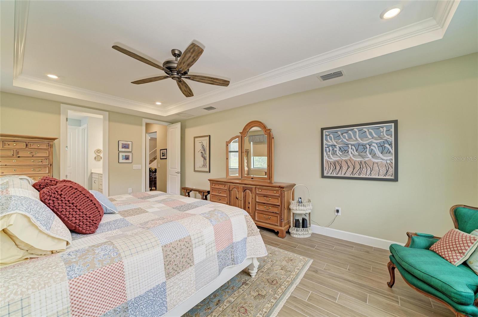 16341 HIDDEN OAK LOOP