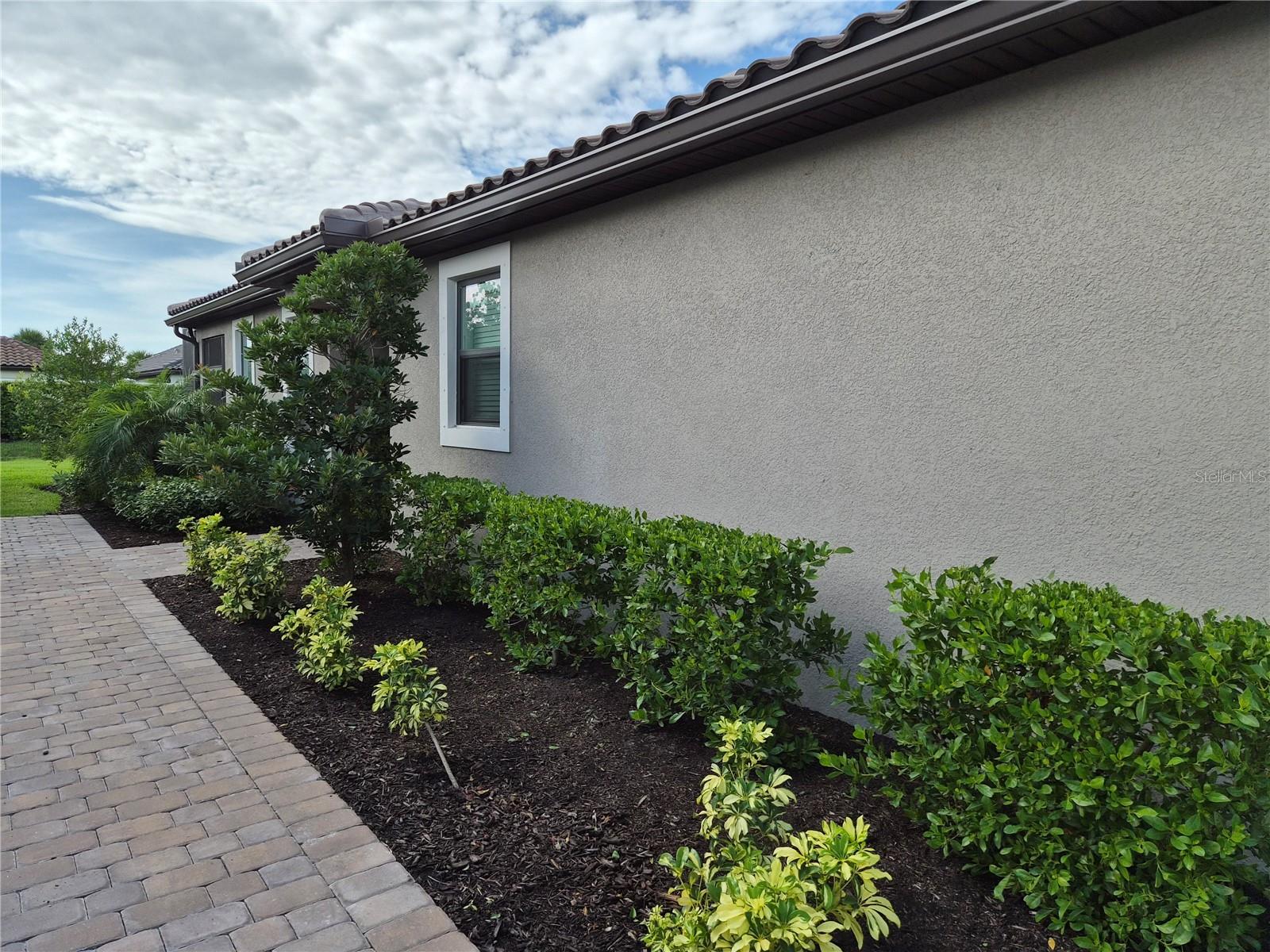 10057 MORNING MIST LN